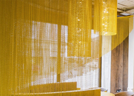 Das cortinas de alumínio do elo de corrente da decoração do teto cor dourada