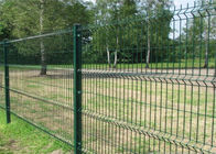 o Pvc verde de 4mm revestiu o fio soldado Mesh Fence For Park/jardim/segurança à terra dos esportes