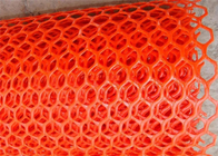 planície plástica da criação de animais de aves domésticas de 300g/M2 Mesh Netting Hexagonal Hole Red