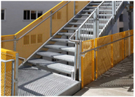 Passo perfurado anti deslizamento de Mesh Hot Dipped Galvanized Stair do metal para a passagem