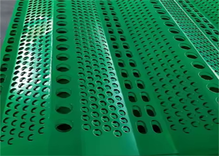 Painéis de vedação revestidos de pó galvanizado verde para resistência ao vento Painéis perfurados Forma de buraco personalizada